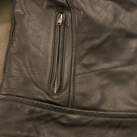 Mossi black leather jacket. Size 14. Armpit to armpit is approx 21 inches - Picture 7 of 13